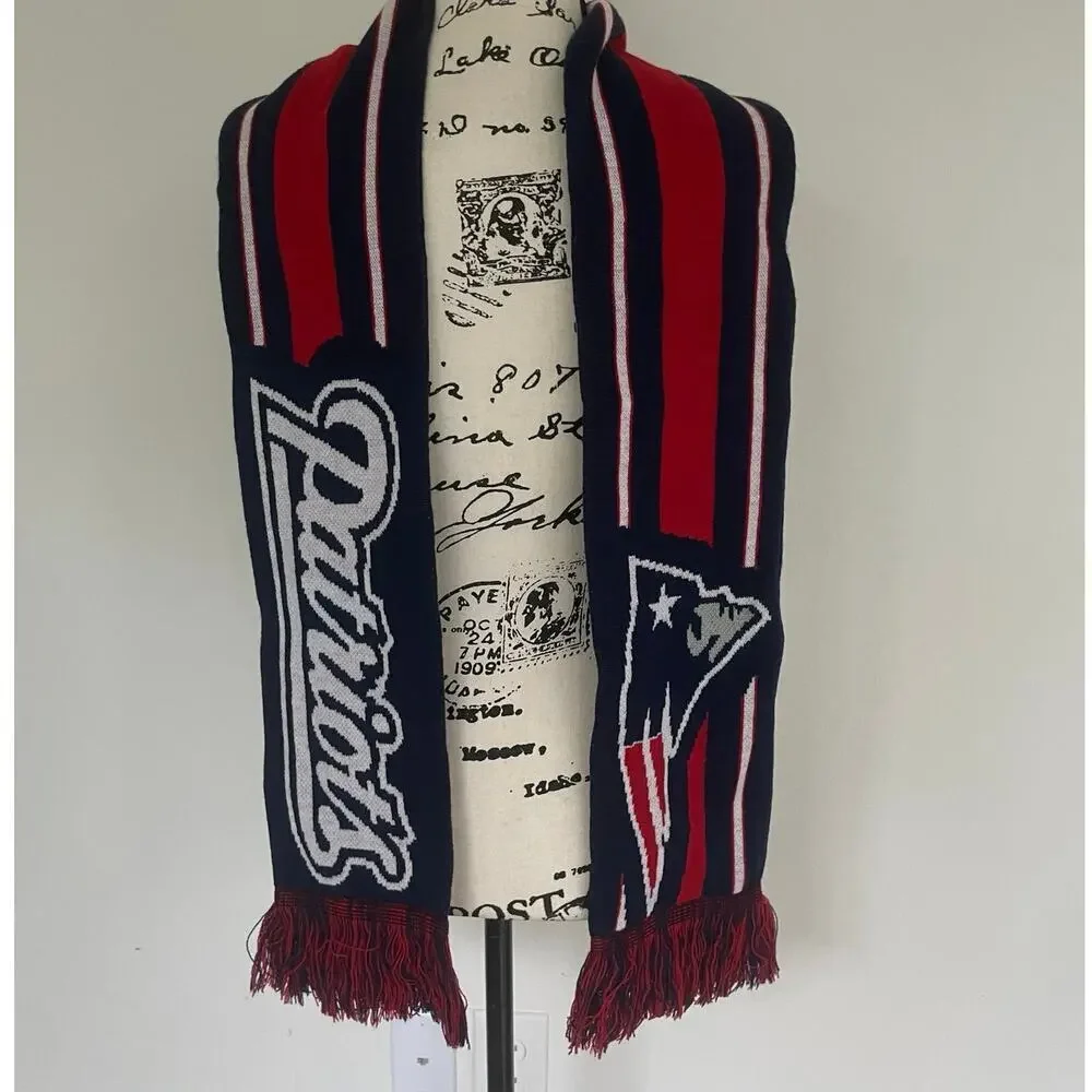 NFL FOOTBALL NEW ENGLAND PATRIOTS SCARF REVERSIBLE WINTER FANATIC APPAREL ICONIC
